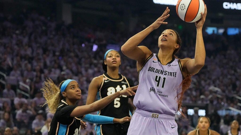 Angered over a.m. WNBA Finals tip-off, Chicago bar owner opens early to fans anyway, to "cause a ruckus" — Peachtree City Business news